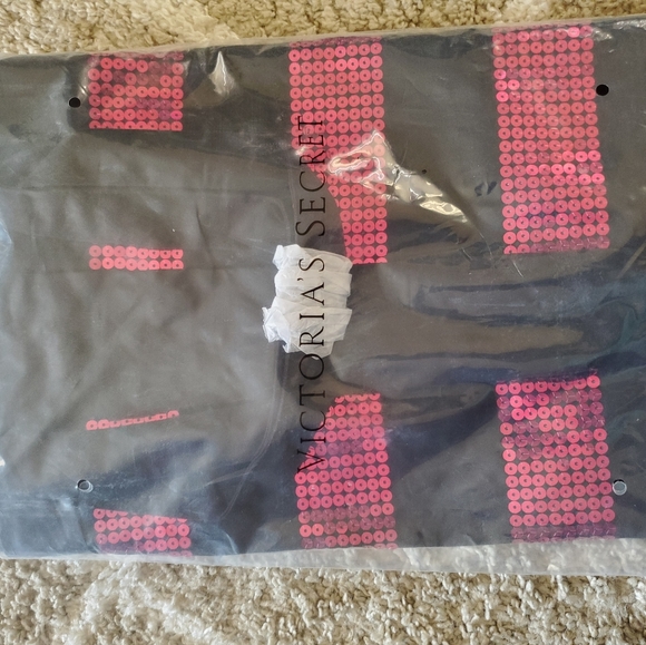 VS Tote - Picture 3 of 3